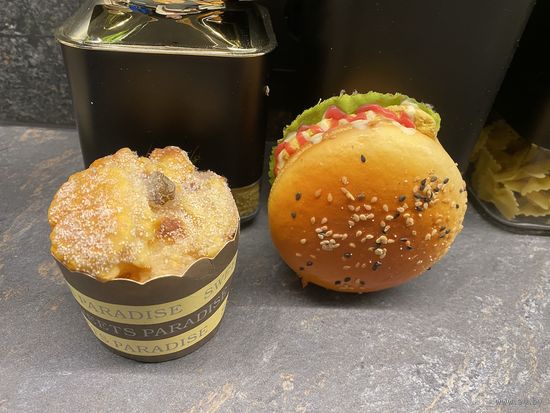 Магниты на холодильник, реалистичные, бургер и кекс