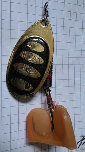 Блесна вращающаяся Lucky John BONNIE BLADE