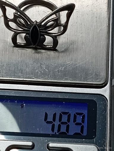 Кольцо Бабочка с камушком . Проба иностранная . Очень красивое .