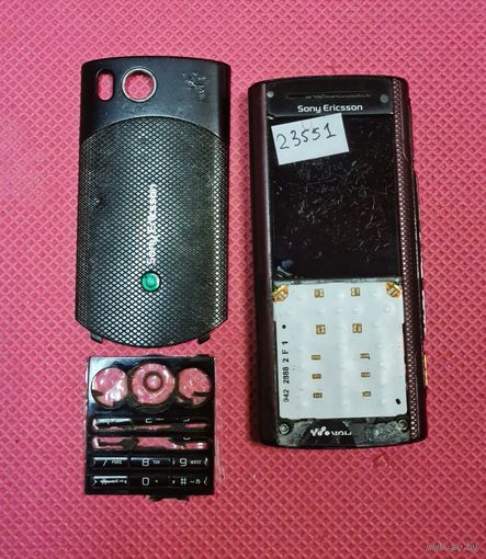 Телефон Sony Ericsson. 23551