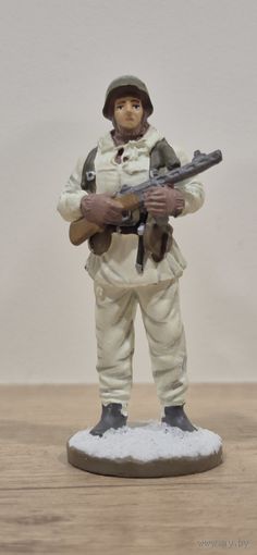 Рядовой стрелковых частей РККА в зимнем камуфляже, 1941–1942 гг. Солдаты Великой Отечественной Войны