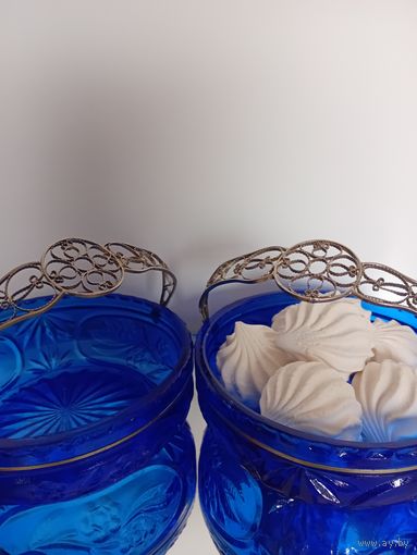Корзинка. Вазочка. Конфетница. Насыщенный синий цвет. Скань. Серебрение