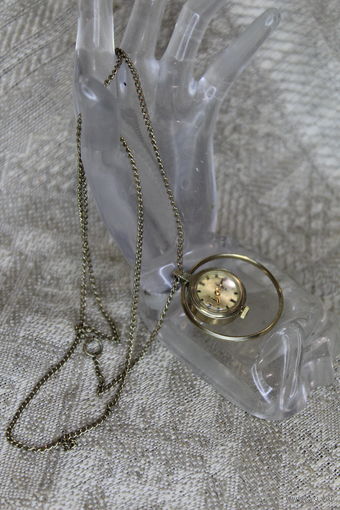 ШИКАРНЫЕ ЧАСЫ-КУЛОН СССР АУ5 идеальное состояние!