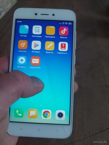 Телефон Xiaomi Redmi Note 5A 2GB.16GB, трещина на эране, в остальном всё нормально работает, батарея держит 2-3 часа в режиме эксплуатации, в режиме ожидания больше 2х суток.