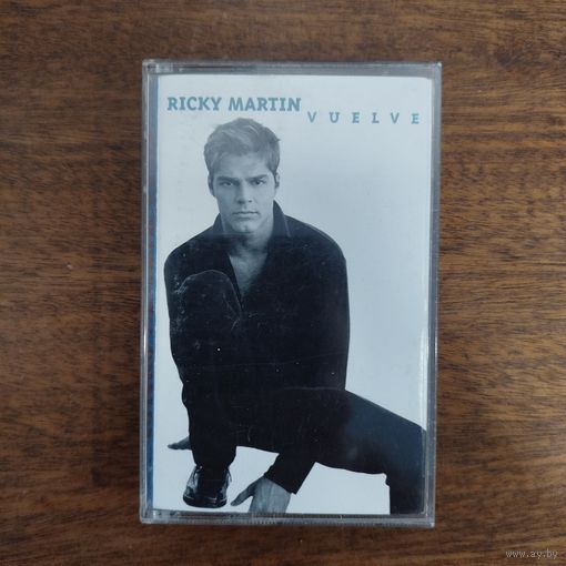 Ricky Martin "Vuelve"