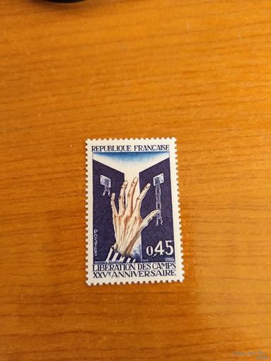 1962 Франция 25 лет освобождения из концлагерей чистая клей MNH** выпускалась одиночкой (3-4)