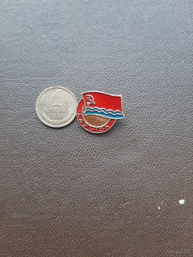 Значок легкий Латвия