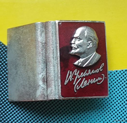Обложка мини фотоальбома В.И.Ленин