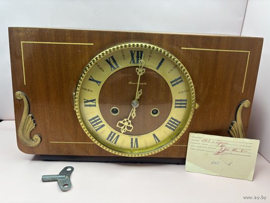 Часы настольные каменные янтарь СССР