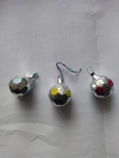 ЕЛОЧНАЯ ИГРУШКА "ШАР" из СССР. лот не разбивается, цена за лот.