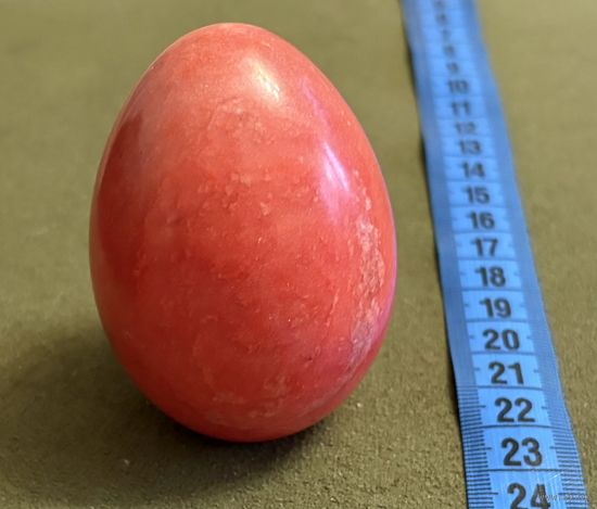 Яйцо из камня