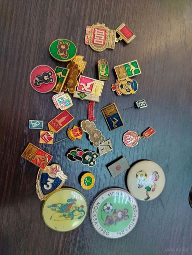 Винтажная коллекция значков спорт СССР 29 штук