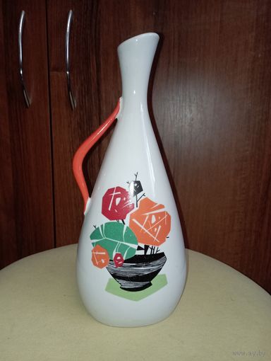 Фарфоровая ваза-кувшин  для одного цветка .СССР. ЛФЗ. 27 см.