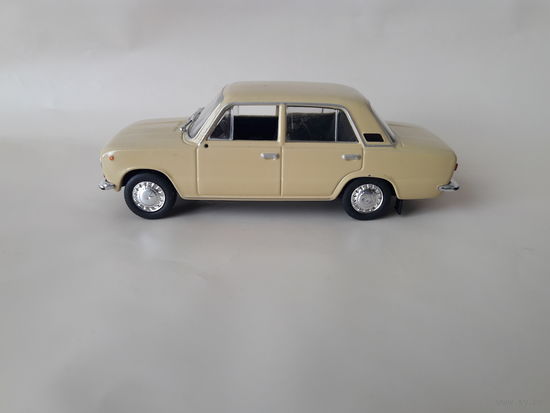 ВАЗ-21011 "Жигули" Деагостини 1:43 Обмен возможен Автолегенды СССР Deagostini