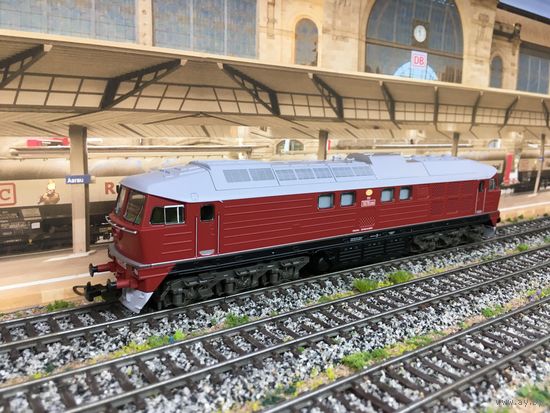 Локомотив Т679 2001 (BR 130) PIKO. Масштаб НО 1:87.