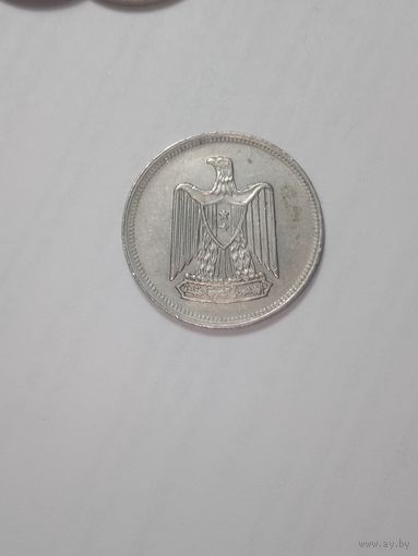 Египет 5 пиастров 1967 года .