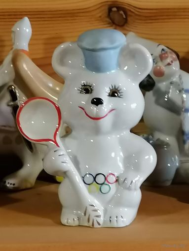 Фарфоровая статуэтка"Олимпийский мишка" Коростень.