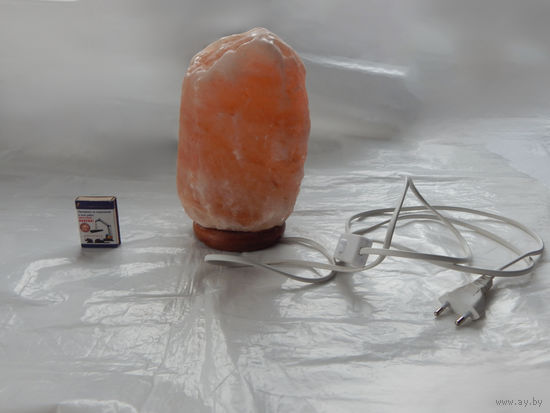 Соляная (cолевая) лампа лечебная из гималайской розовой соли.