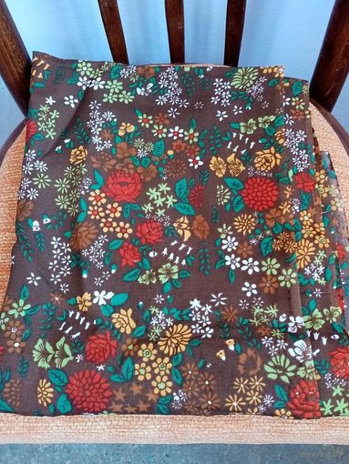 Ткань шир 1,0 х 2,45 м цветочки на коричневом фоне СССР