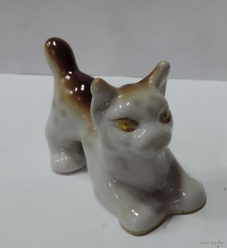 Статуэтка фарфоровая "Рысёнок" 70-е годы СССР. Высота 4.7 см.