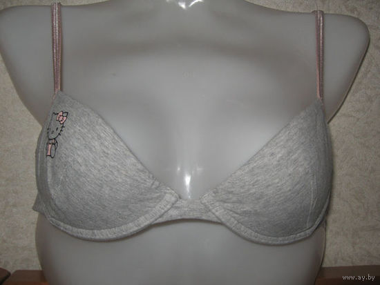 Бюстгальтер фирменный-H&M-размер-EUR-70A,б/у-очень мало.Made in Thailand.