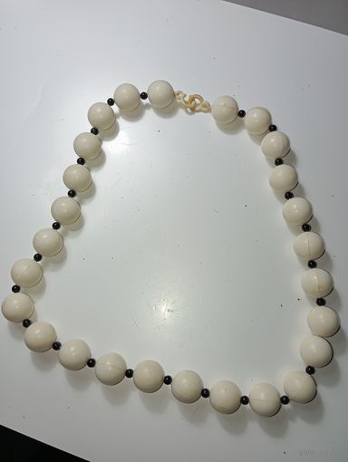 Винтажные Бусы с рубля .