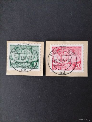 ГДР 1955 Полная серия марок на вырезках "Международный женский день" (гашение) Mi.450-451 каталог 1.20 евро