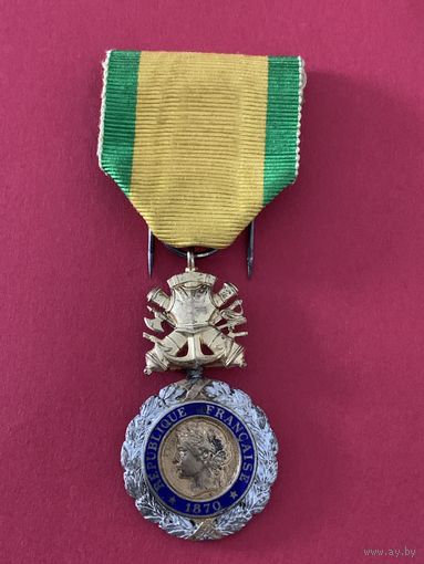 Медаль -Пятая Республика- за воинское звание, унтер-офицер