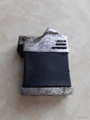 Зажигалка. Старая