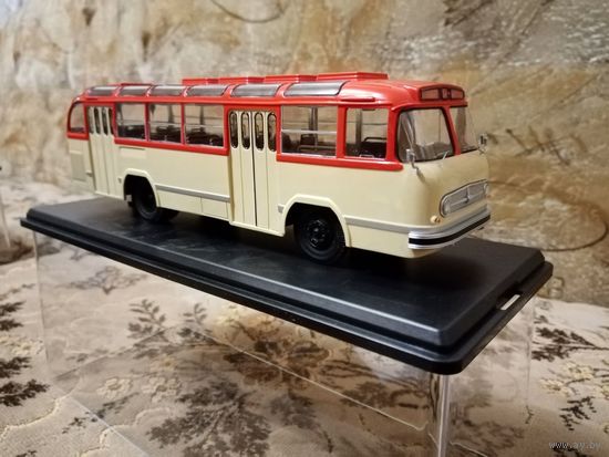 Автобус ЗиЛ-159.
