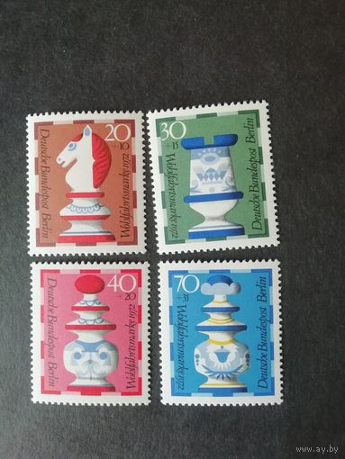 Западный Берлин. 1972 Серия из 4 марок "Фарфоровые шахматные фигуры" (чистые**) Mi.435-438 каталог 5.00 евро