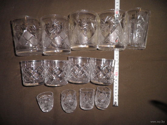 Хрусталь из СССР,стаканы и рюмки 12 предметов.С рубля.