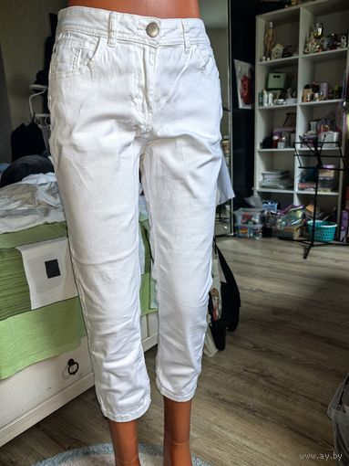 Капри белые, р.44