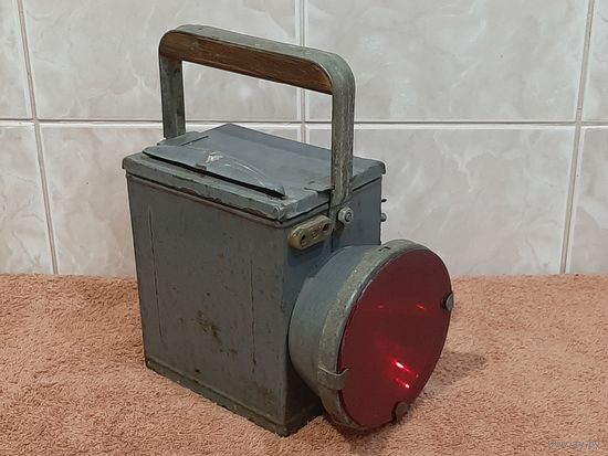 Фонарь аккумуляторный