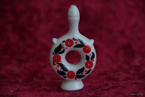 Статуэтка фарфоровая ЗХК Полонне ( целая ) 6,3 см