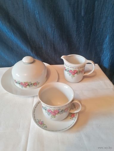 Часть фврфорового сервиза Германия, ИЛЬМЕНАУ