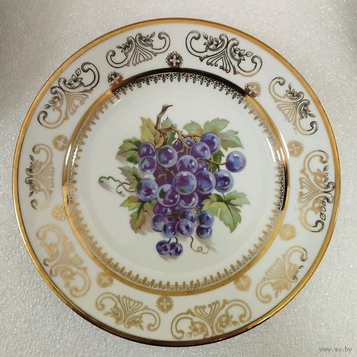Тарелка синий Виноград. Kahla, Германия