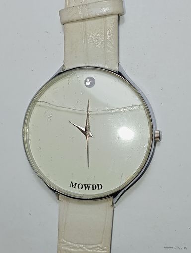 Кварцевые часы MOWDD .  С рубля