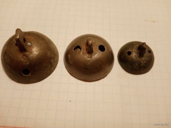 З. Ч. бубенцов 7,6 и 2(бронза)