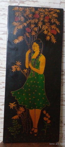 Панно настенное ДЕВУШКА У БЕРЕЗЫ.