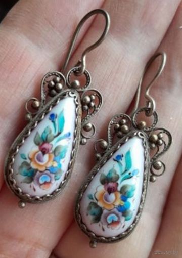Серьги. Финифть.