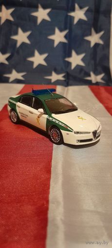 Машинка (модель) 1:43 deagostini полицейская машина  ALFA ROMEO 159 Национальная гвардия Испании