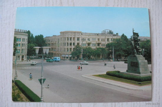 Новороссийск. Площадь Свободы; 1982, 1983, чистая, ДМПК.