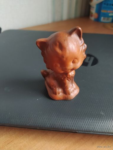 Фигурка - котёнок