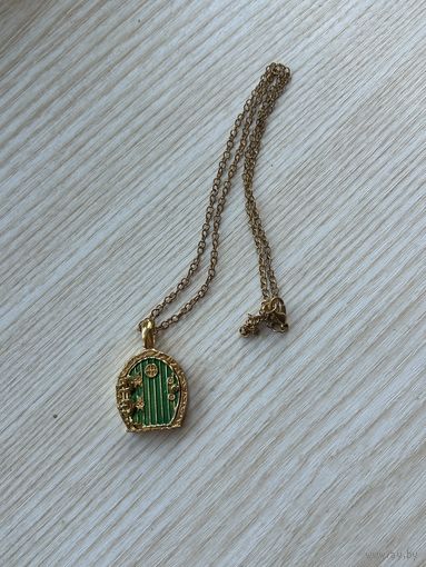 Локет с эмалями