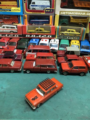 Москвич 408 с багажником, конверсия, Олимпийский мишка - декаль под лаком, Тантал, Агат, Саратов с рубля.