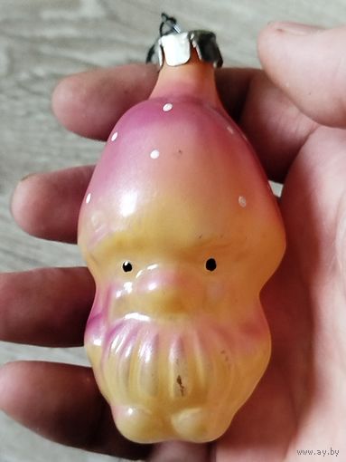 Ёлочная игрушка,с рубля