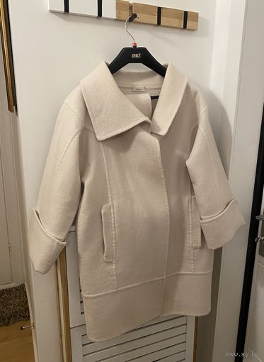 Пальто  Pinko очень красивое шерсть