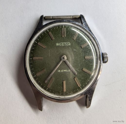 Часы . Восток . Зелёный циферблат. С рубля без МЦ. Всё с рубля без МЦ.