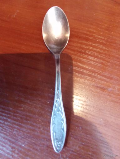 Чайная ложка . С рубля .